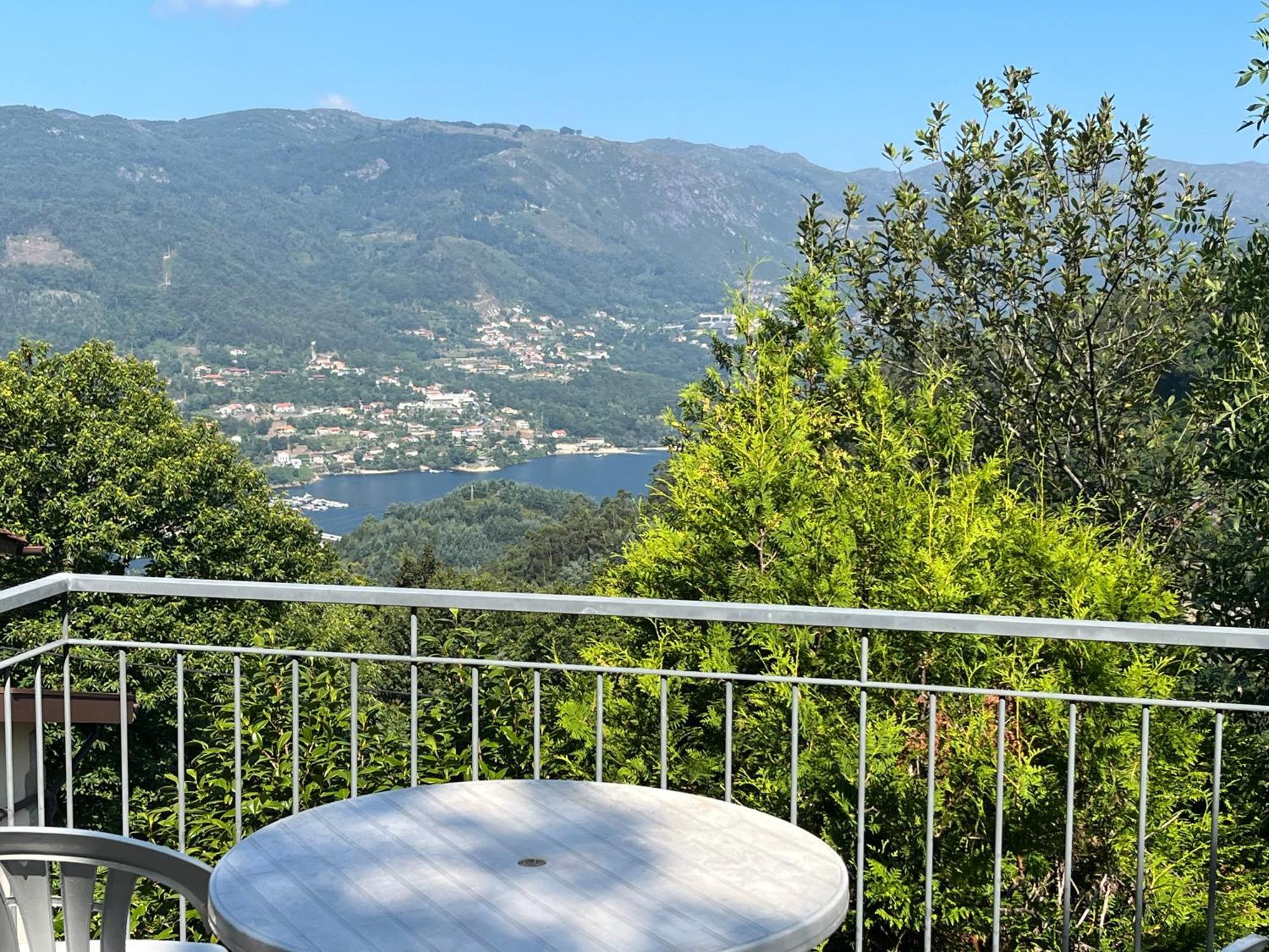 Apartmán Casa De Casarelhos - Vistas Rio, Campo E Montanha - Lareira Geres Exteriér fotografie
