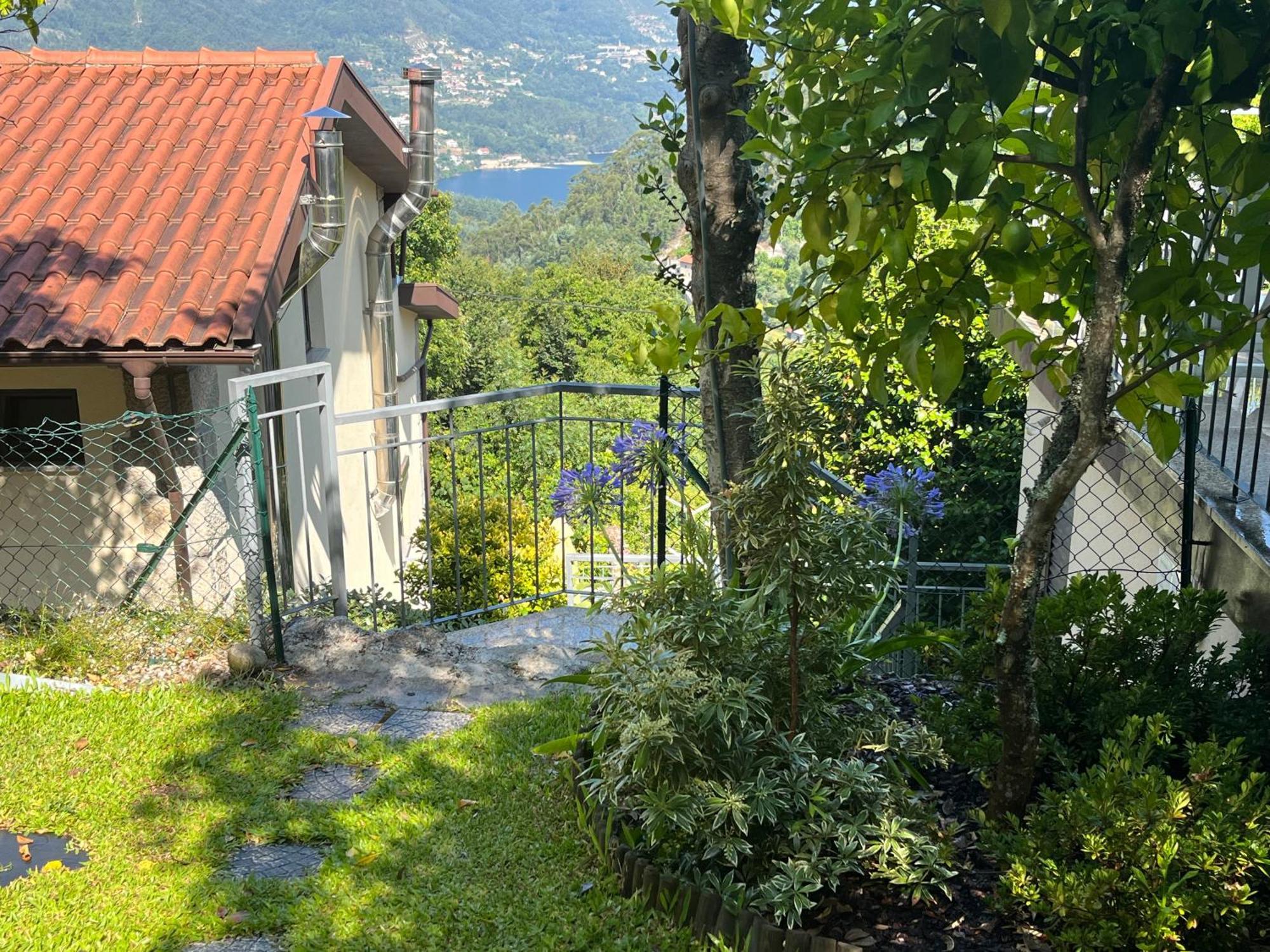Apartmán Casa De Casarelhos - Vistas Rio, Campo E Montanha - Lareira Geres Exteriér fotografie